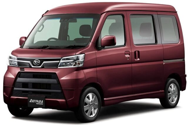 daihatsu_atrai_wagon_custom_turbo_rssa3_5gen_2020_front_side.jpg